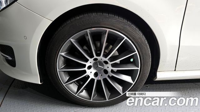 Mercedes-Benz B-Class B200 d