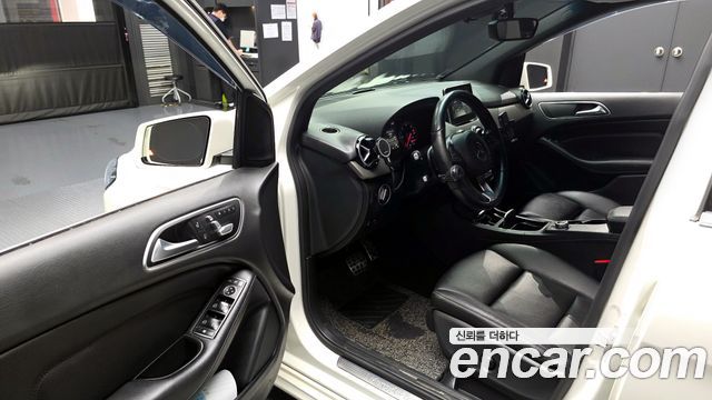 Mercedes-Benz B-Class B200 d