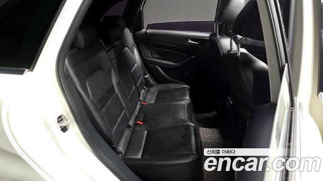 Mercedes-Benz B-Class B200 d