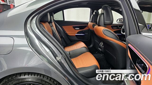 Mercedes-Benz C-Class C300 4MATIC AMG Line