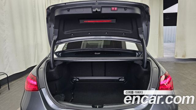 Mercedes-Benz C-Class C300 4MATIC AMG Line