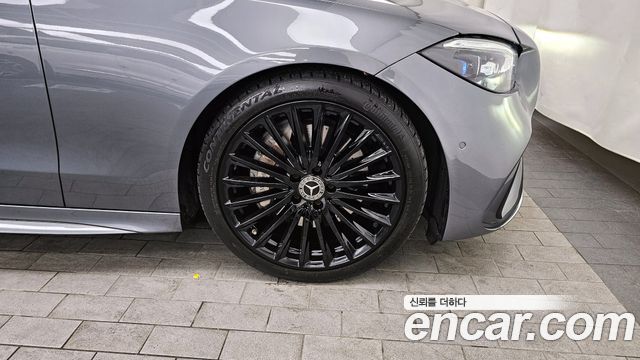 Mercedes-Benz C-Class C300 4MATIC AMG Line