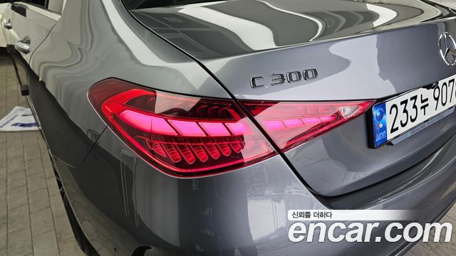 Mercedes-Benz C-Class C300 4MATIC AMG Line