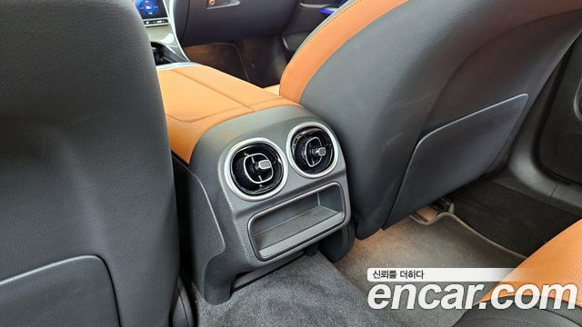Mercedes-Benz C-Class C300 4MATIC AMG Line