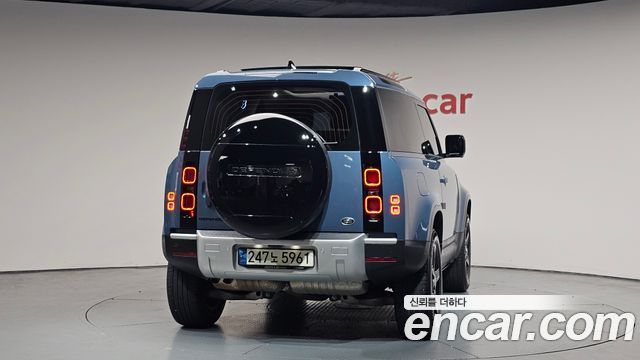 Land Rover Defender 90 D250 SE