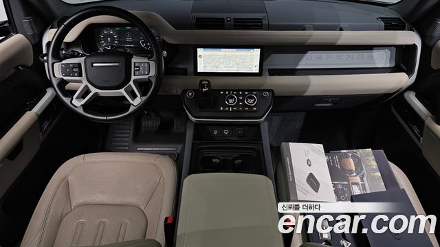 Land Rover Defender 90 D250 SE