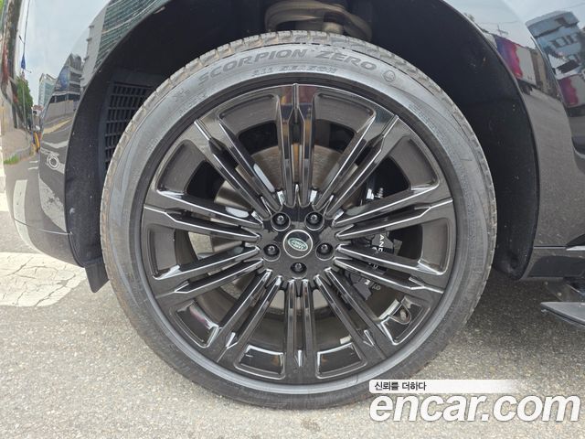Land Rover Range Rover P530 Autobiography Long Wheel Base