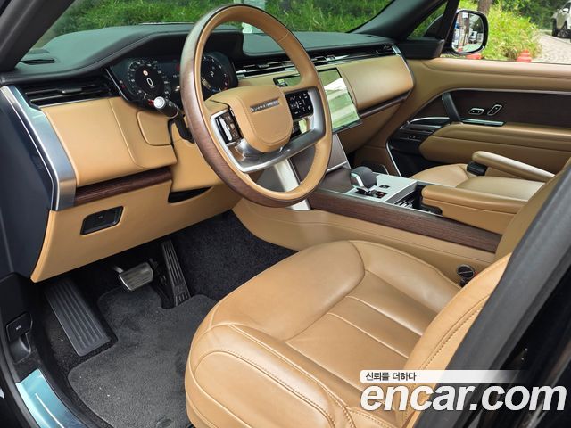 Land Rover Range Rover P530 Autobiography Long Wheel Base