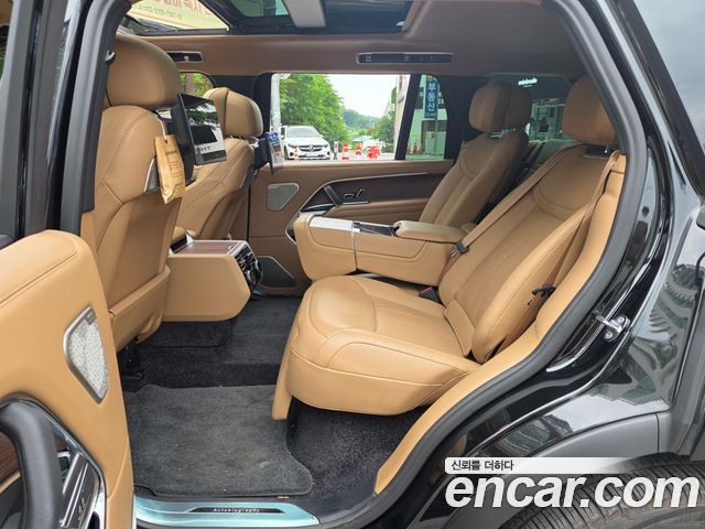Land Rover Range Rover P530 Autobiography Long Wheel Base
