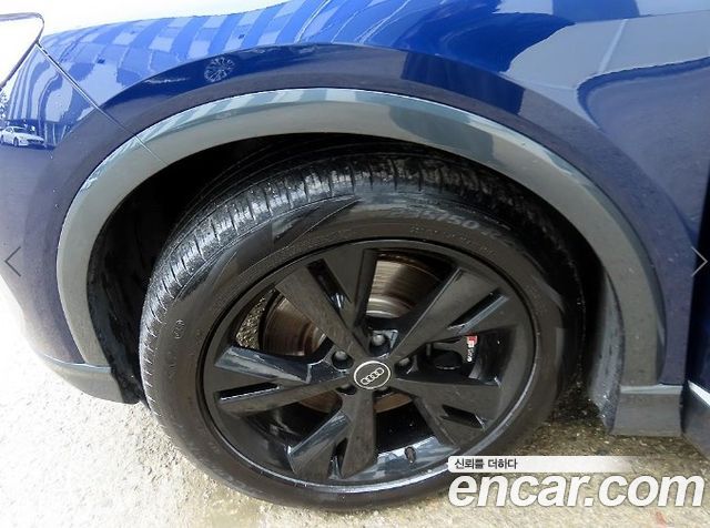 Audi Q4 e-tron 40 Premium
