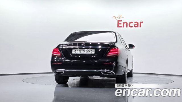 Mercedes-Benz E-Class E220d Avantgarde