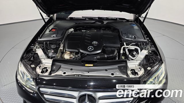 Mercedes-Benz E-Class E220d Avantgarde
