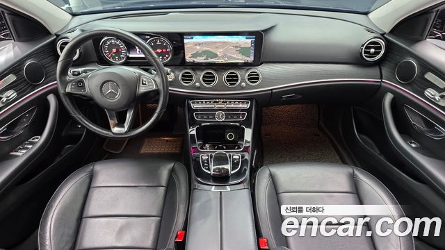 Mercedes-Benz E-Class E220d Avantgarde