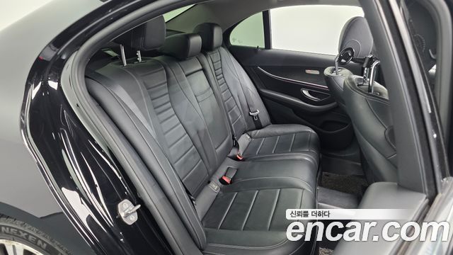 Mercedes-Benz E-Class E220d Avantgarde