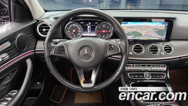Mercedes-Benz E-Class E220d Avantgarde