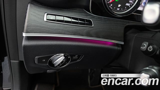 Mercedes-Benz E-Class E220d Avantgarde