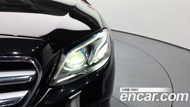 Mercedes-Benz E-Class E220d Avantgarde