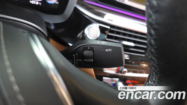 BMW 5-Series 520i Luxury