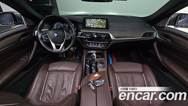 BMW 5-Series 530i M Sport Package Plus