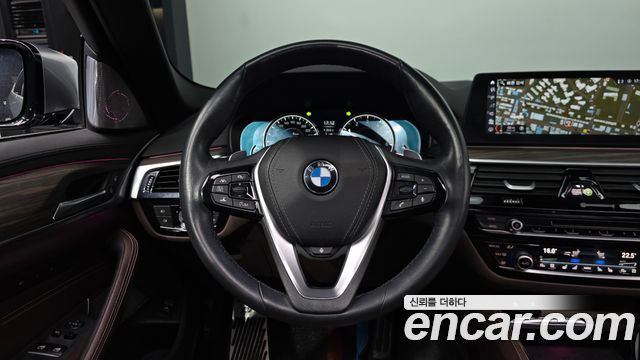 BMW 5-Series 530i M Sport Package Plus