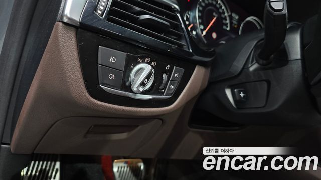 BMW 5-Series 530i M Sport Package Plus