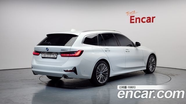BMW 3-Series 320d Touring Luxury