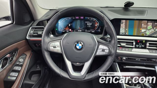 BMW 3-Series 320d Touring Luxury