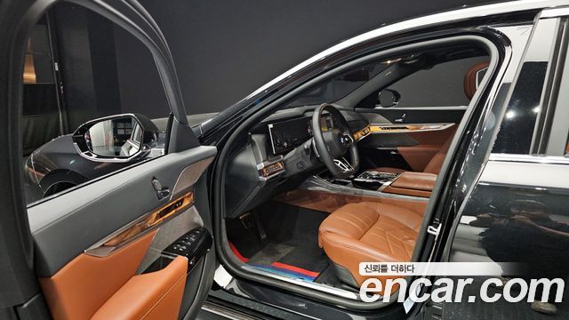 BMW 7-Series 740i sDrive M Sport