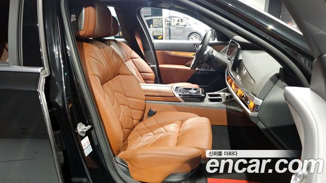 BMW 7-Series 740i sDrive M Sport