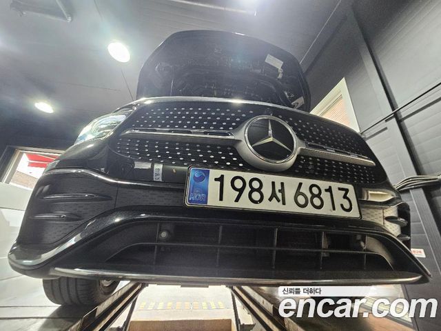 Mercedes-Benz GLA-Class H247 GLA250 4MATIC