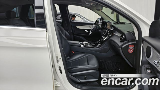 Mercedes-Benz GLC-Class GLC220 d 4MATIC