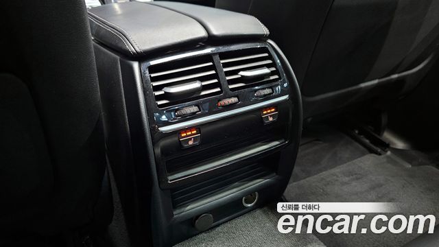 BMW 5-Series 530i xDrive Luxury Plus