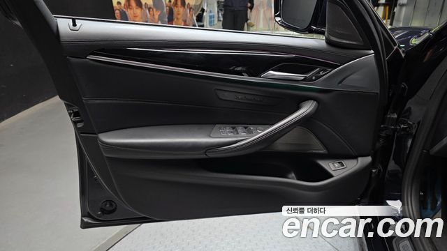 BMW 5-Series 520d M Sport Package Plus