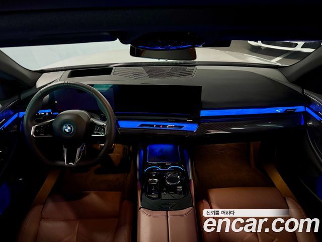 BMW 5-Series 550e xDrive M Sport Pro