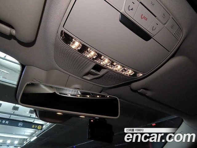 Mercedes-Benz E-Class E300 4MATIC Avnatgarde
