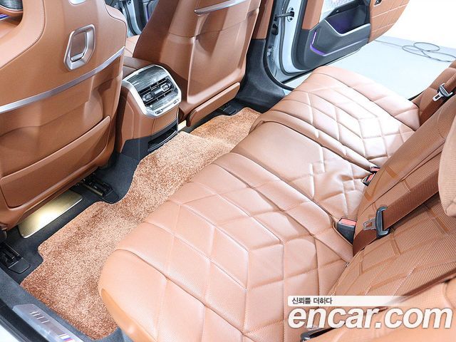 BMW 7-Series 740i sDrive M Sport