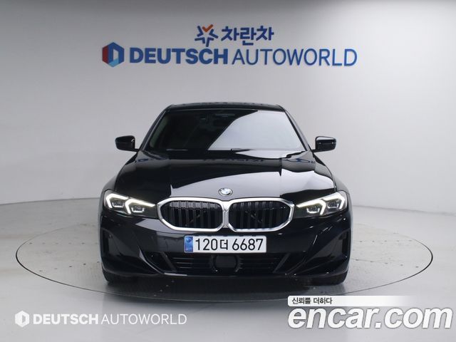 BMW 3-Series 320i