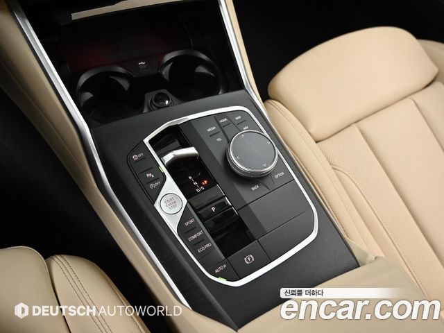 BMW 3-Series 320i