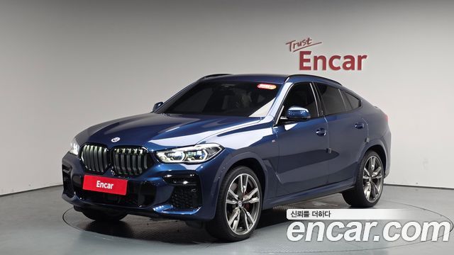 BMW X6 M50i