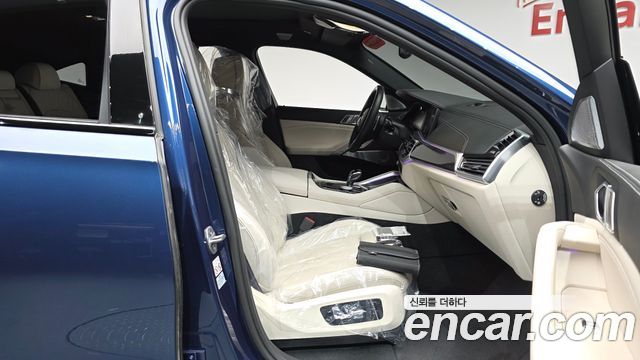 BMW X6 M50i
