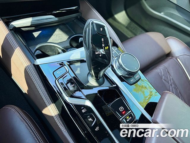 BMW 5-Series 530e M Sport