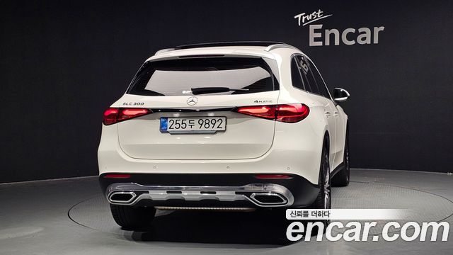 Mercedes-Benz GLC-Class GLC 300 4MATIC Avantgarde
