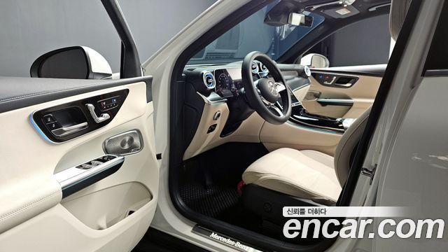 Mercedes-Benz GLC-Class GLC 300 4MATIC Avantgarde