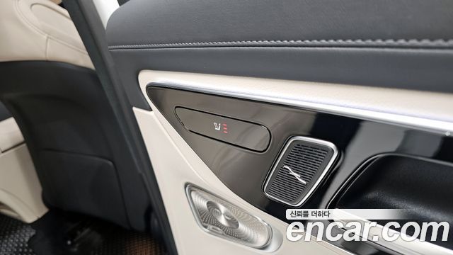 Mercedes-Benz GLC-Class GLC 300 4MATIC Avantgarde