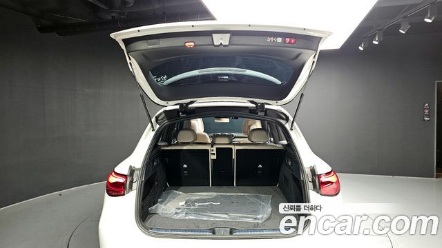 Mercedes-Benz GLC-Class GLC 300 4MATIC Avantgarde