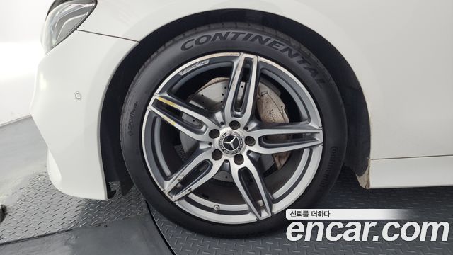 Mercedes-Benz E-Class E220d Cabriolet