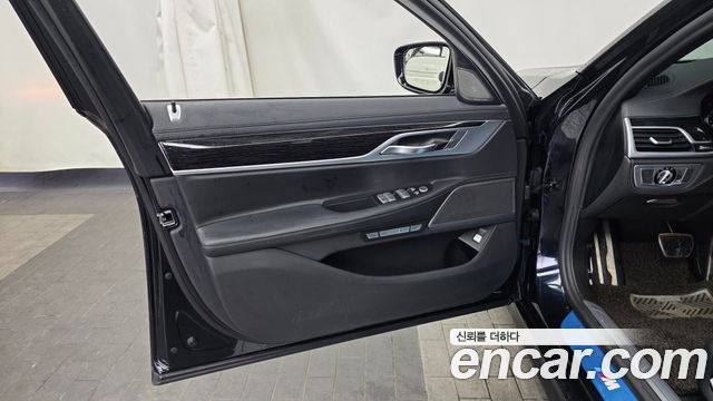 BMW 7-Series 730Ld xDrive M Sport
