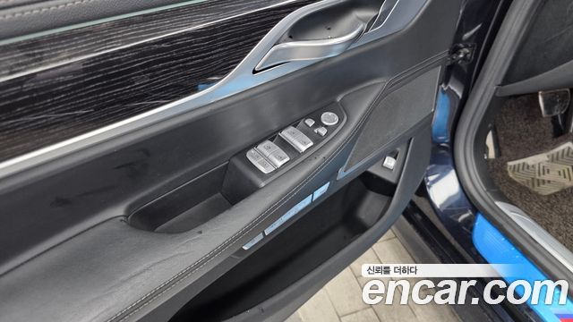 BMW 7-Series 730Ld xDrive M Sport