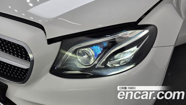 Mercedes-Benz E-Class E220d Cabriolet