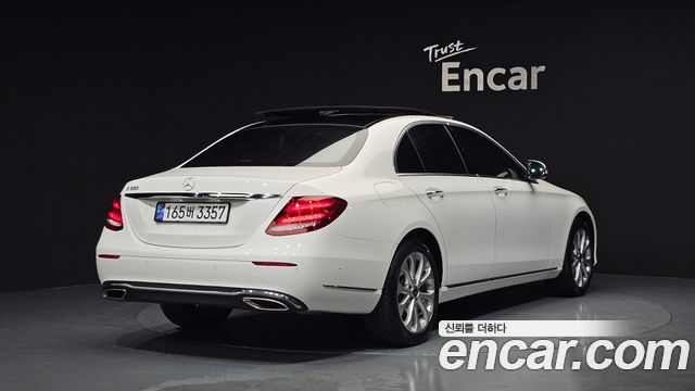 Mercedes-Benz E-Class E300 Exclusive